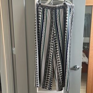 Chic Black and White Patterned Pants